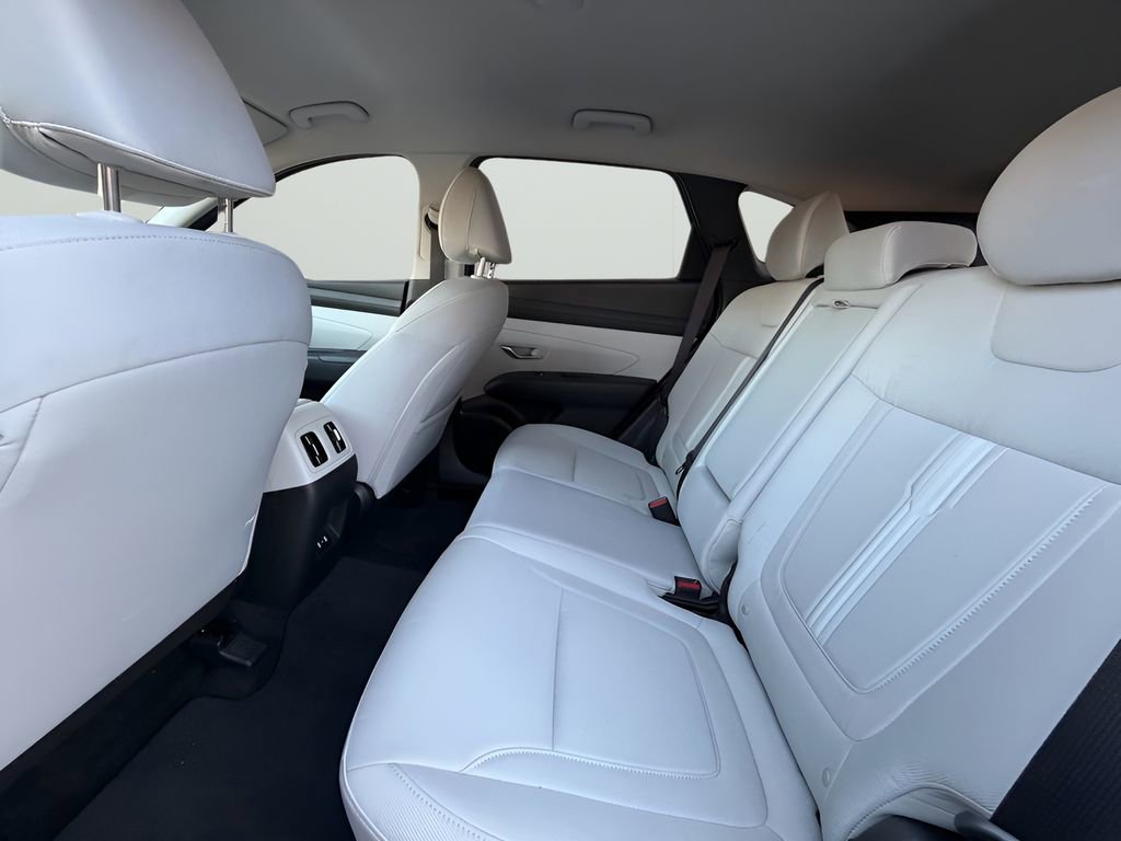 Used 2025 Hyundai Tucson SEL image 16