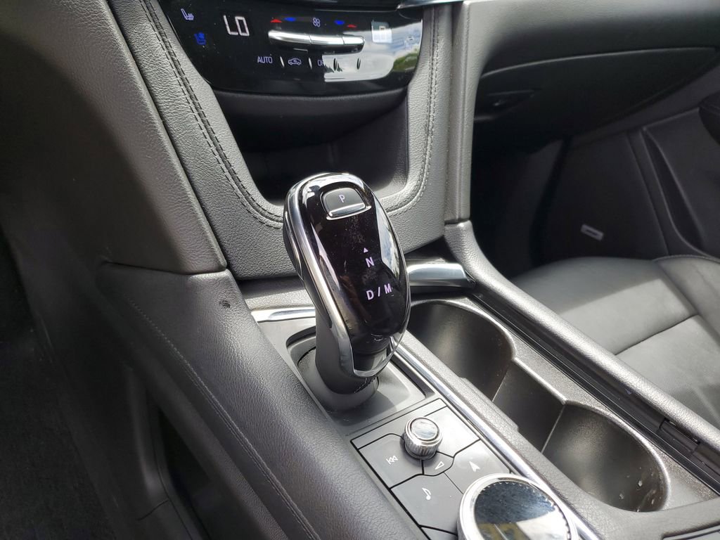 Used 2023 Cadillac XT6 Premium Luxury image 30