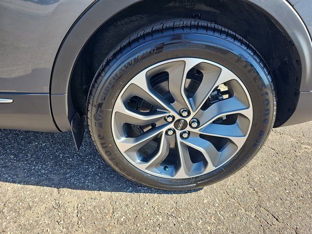 Used 2022 Lincoln Nautilus Reserve w/ Equipment Group 201A image 35