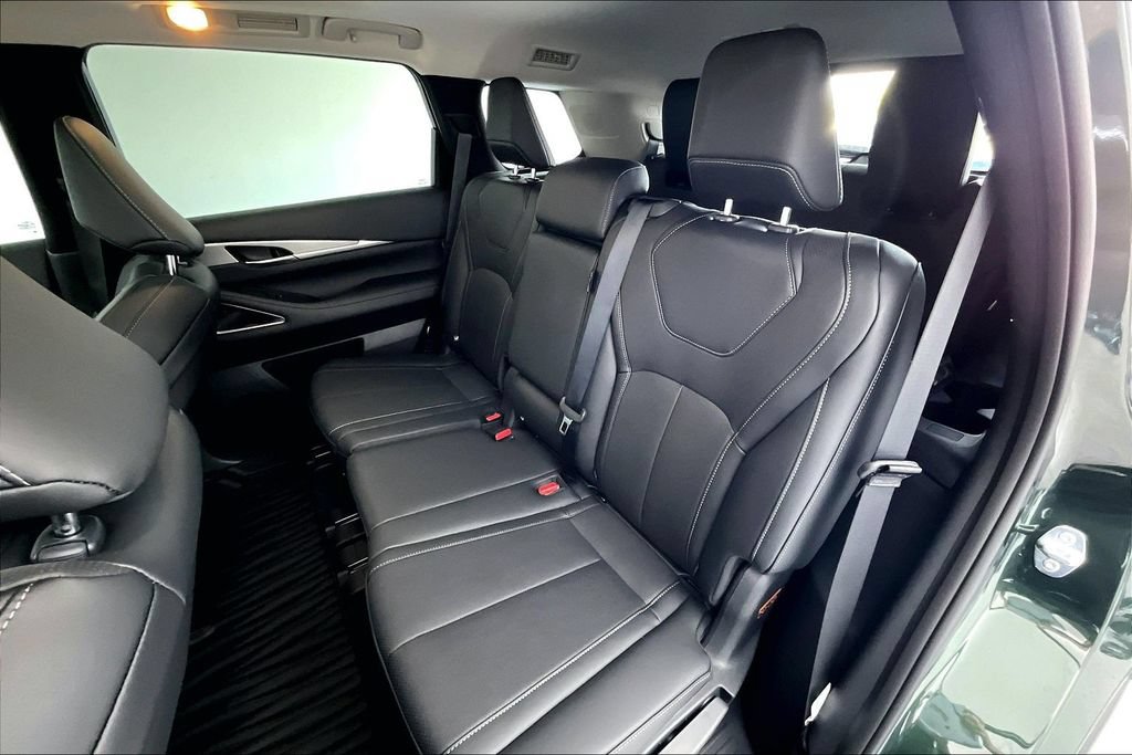 New 2027 INFINITI QX60 Luxe w/ Cargo Package FWD image 20
