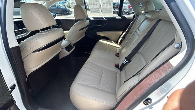 Used 2018 Lexus LS 500 w/ Interior Upgrade Package RWD image 15