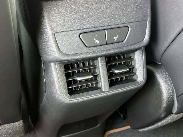 Used 2026 GMC Terrain AT4 w/ Convenience Package III AWD/4WD image 19