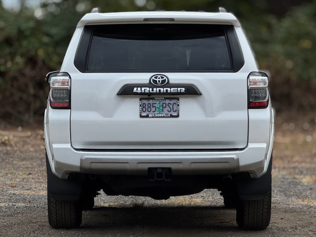 Used 2024 Toyota 4Runner TRD Off-Road Premium AWD/4WD image 6