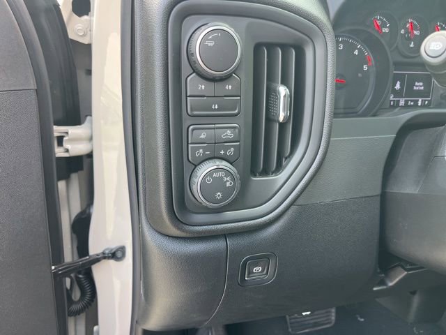 New 2026 Chevrolet Silverado 2500 Custom w/ Custom Value Package AWD/4WD image 20