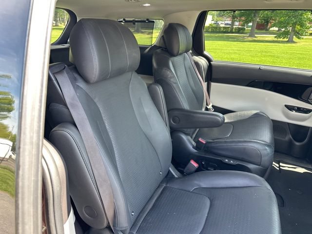 Certified 2023 Kia Carnival SX Prestige FWD image 26