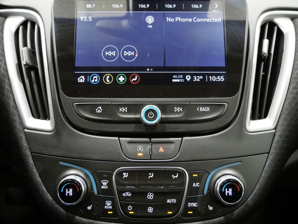 Used 2024 Chevrolet Malibu LT image 20