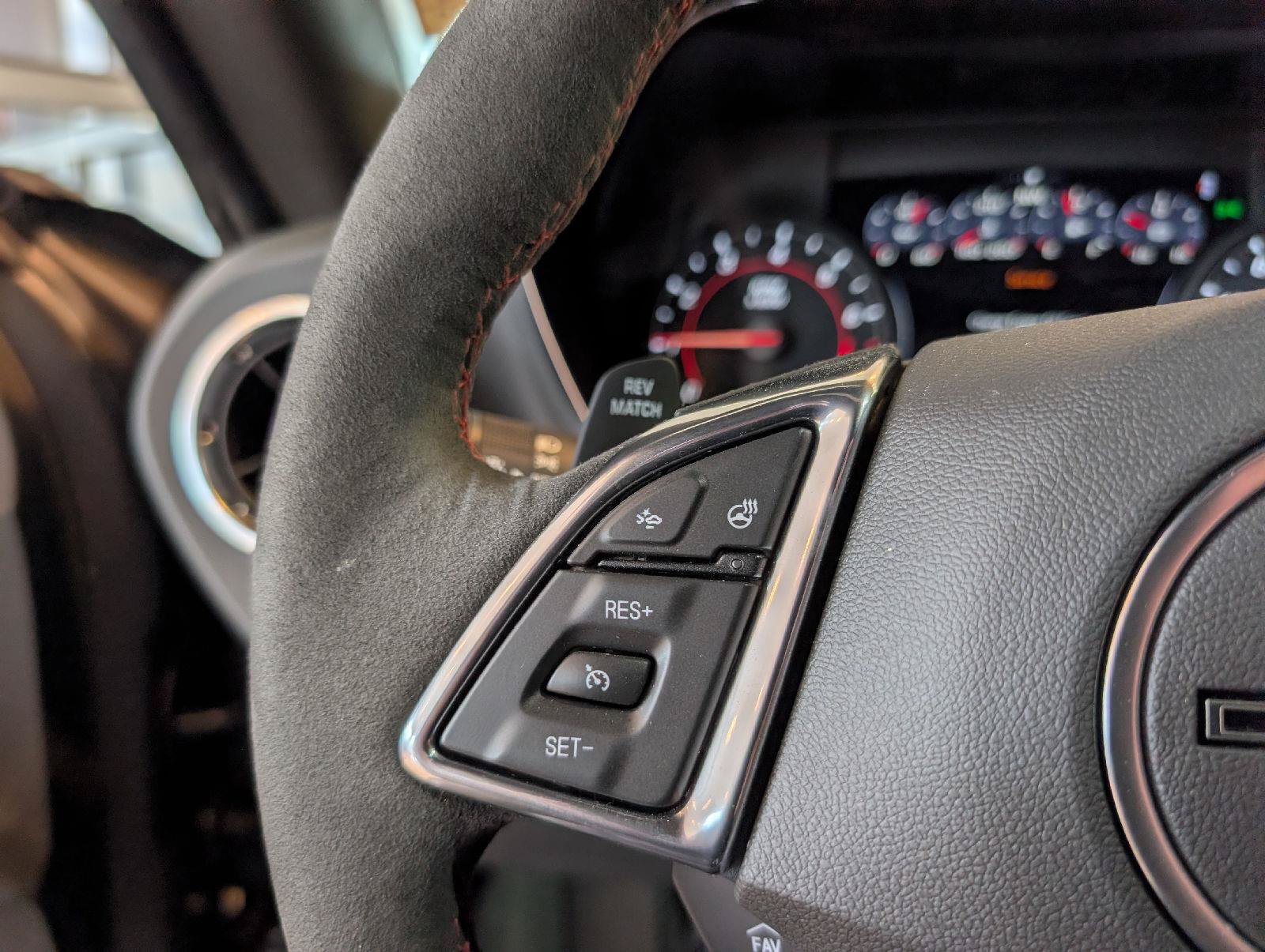Used 2024 Chevrolet Camaro ZL1 RWD image 15