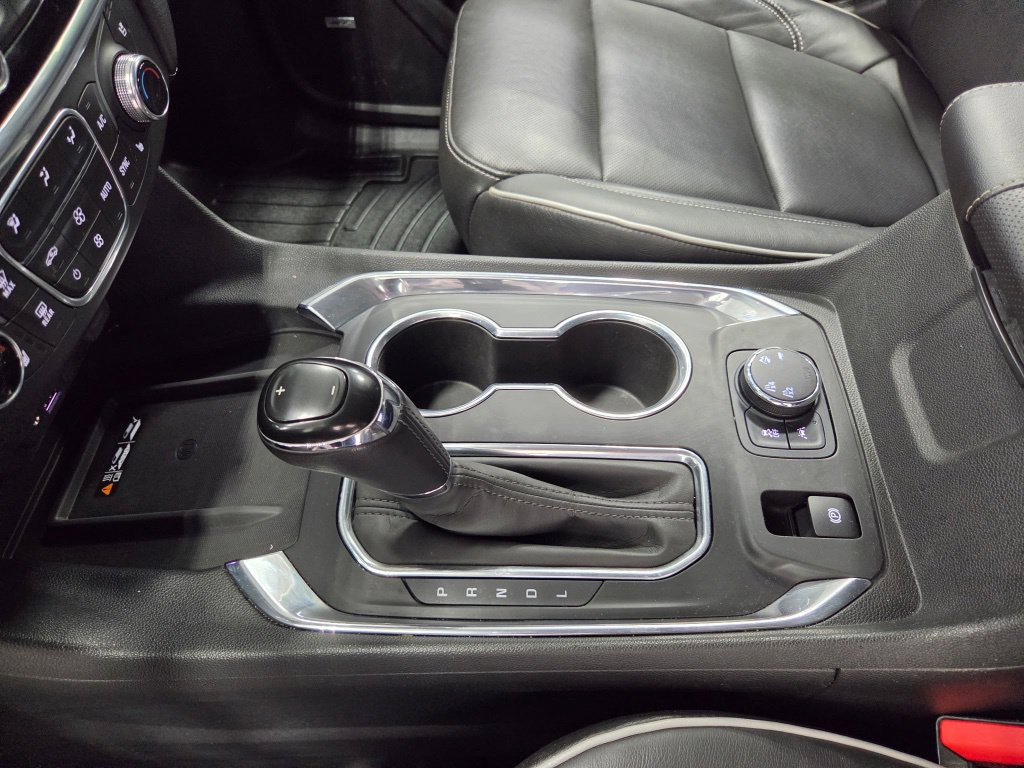 Used 2020 Chevrolet Traverse High Country w/ LPO, Floor Liner Package AWD/4WD image 44