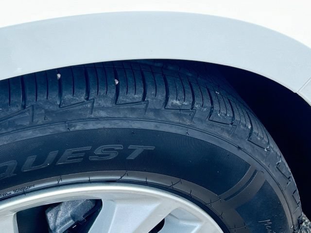 Used 2016 Chevrolet Malibu LT FWD image 15