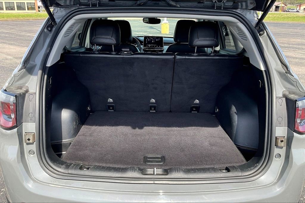 Used 2022 Jeep Compass Limited image 14