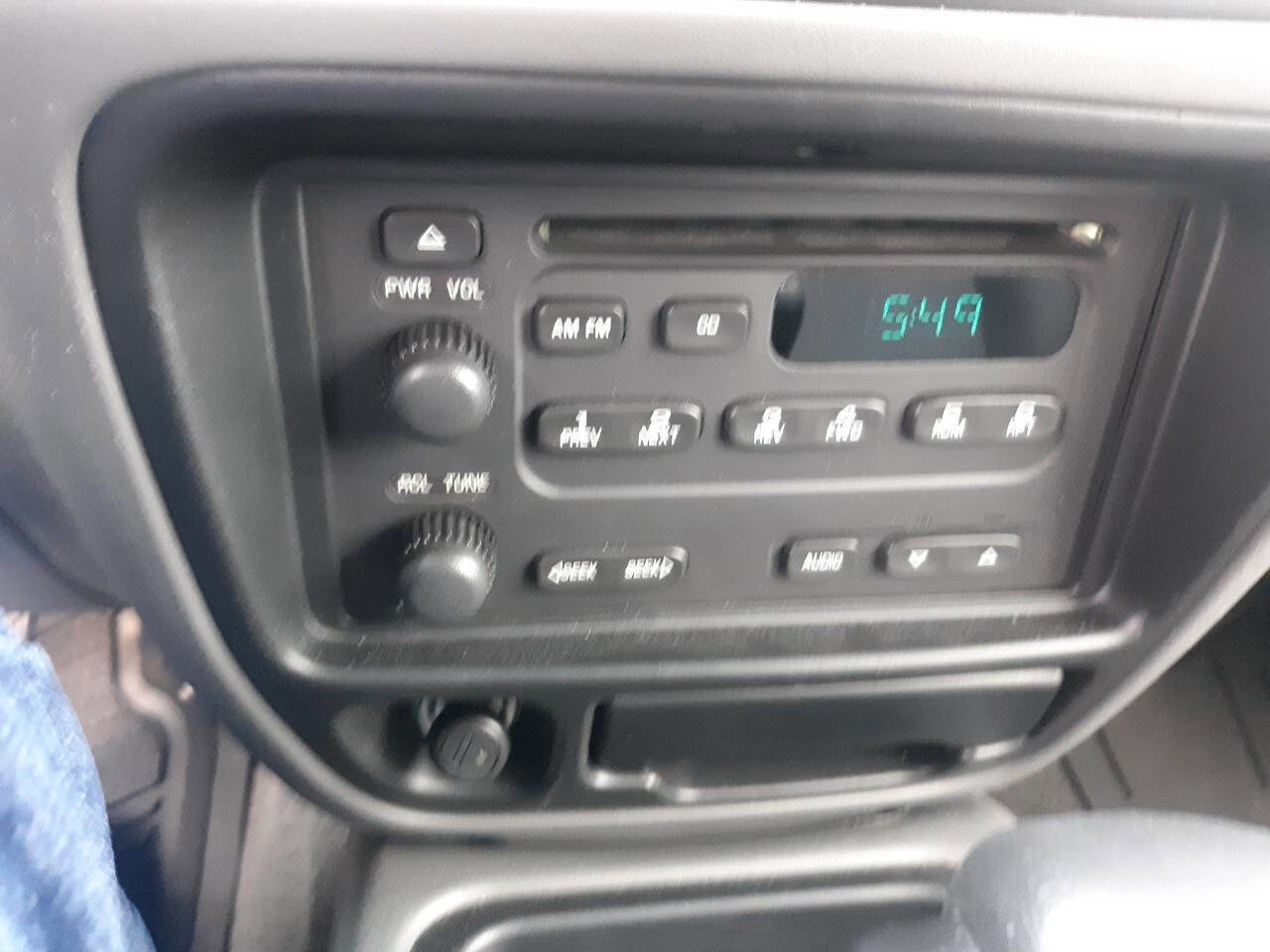 Used 2003 Chevrolet Tracker LT image 20