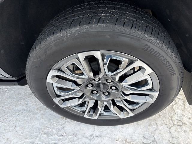 Used 2024 GMC Yukon Denali Ultimate image 8