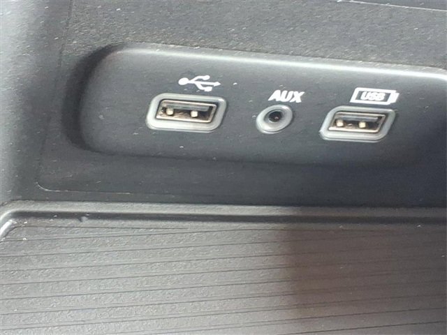 Used 2024 RAM 1500 Classic SLT image 11