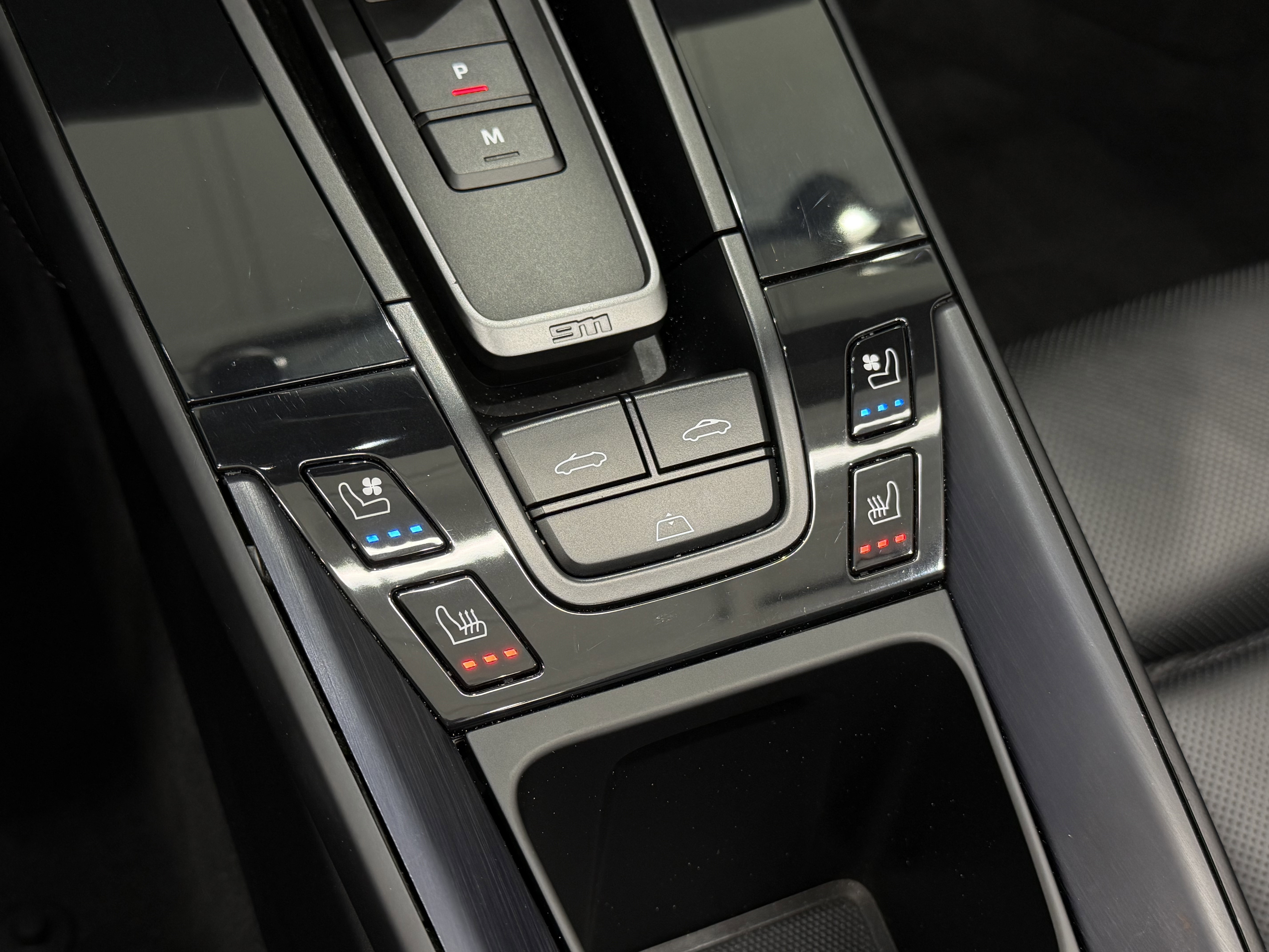 Certified 2022 Porsche 911 Carrera GTS image 38