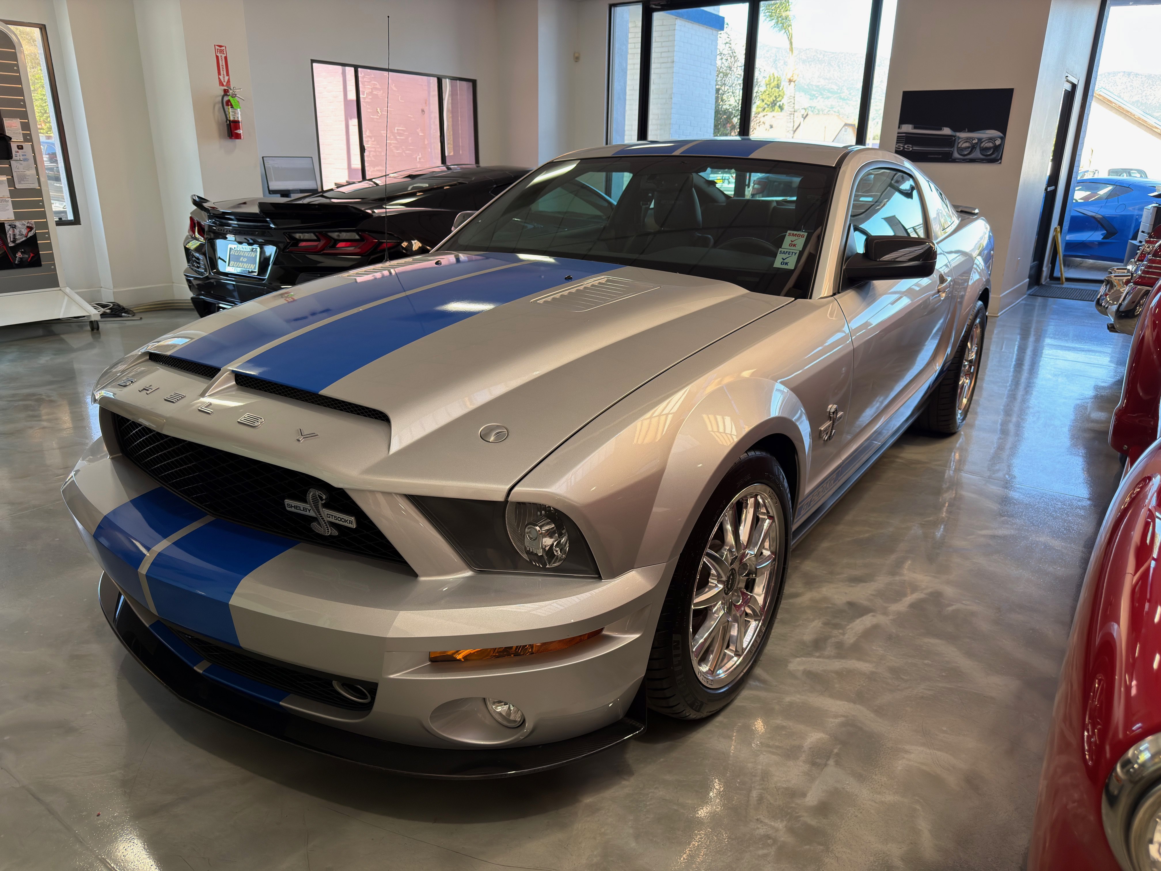 Used 2009 Ford Mustang Shelby GT500 RWD image 4