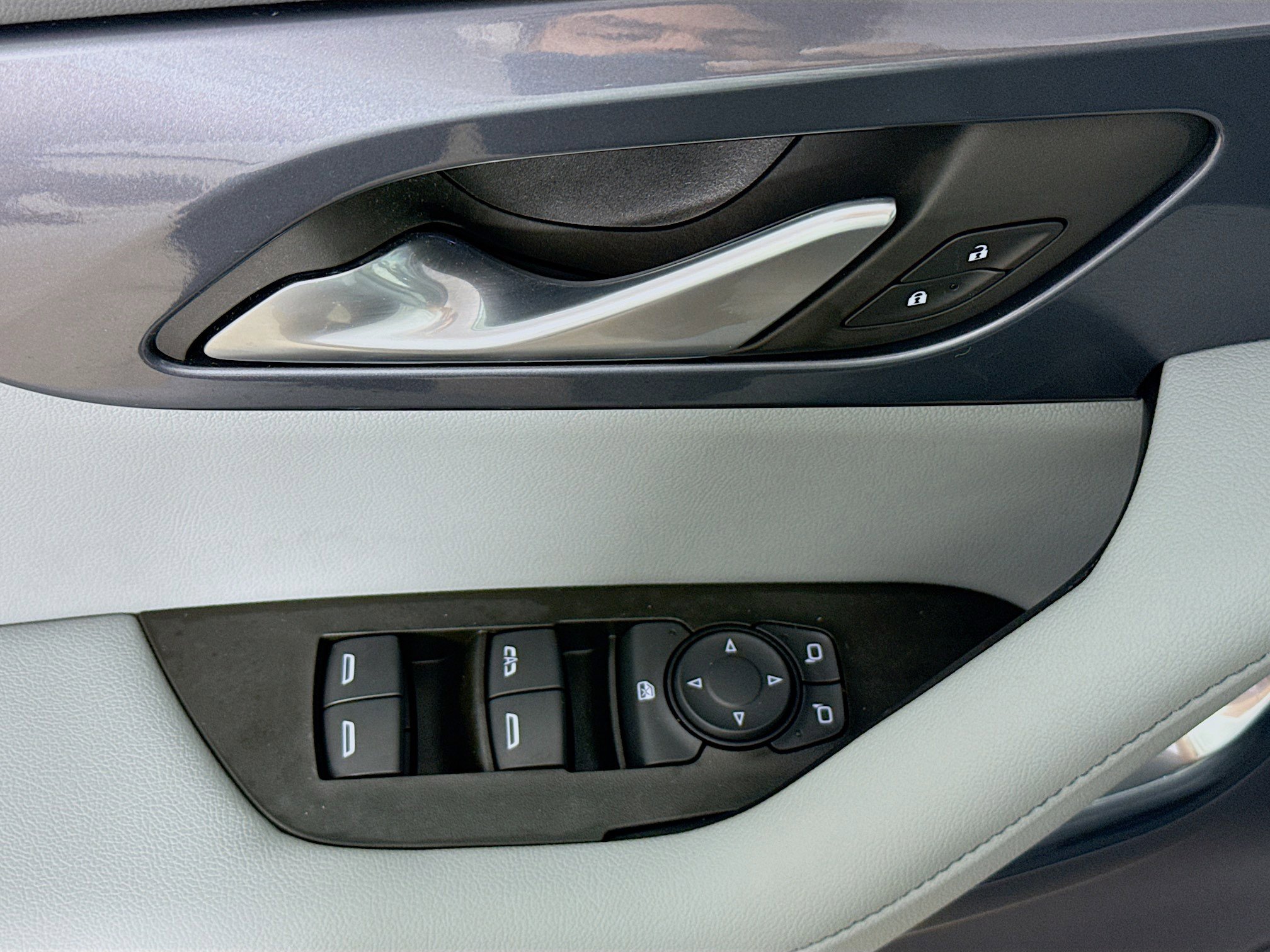 Used 2022 Chevrolet Blazer LT image 20