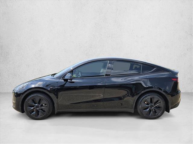 Used 2025 Tesla Model Y Long Range RWD image 8