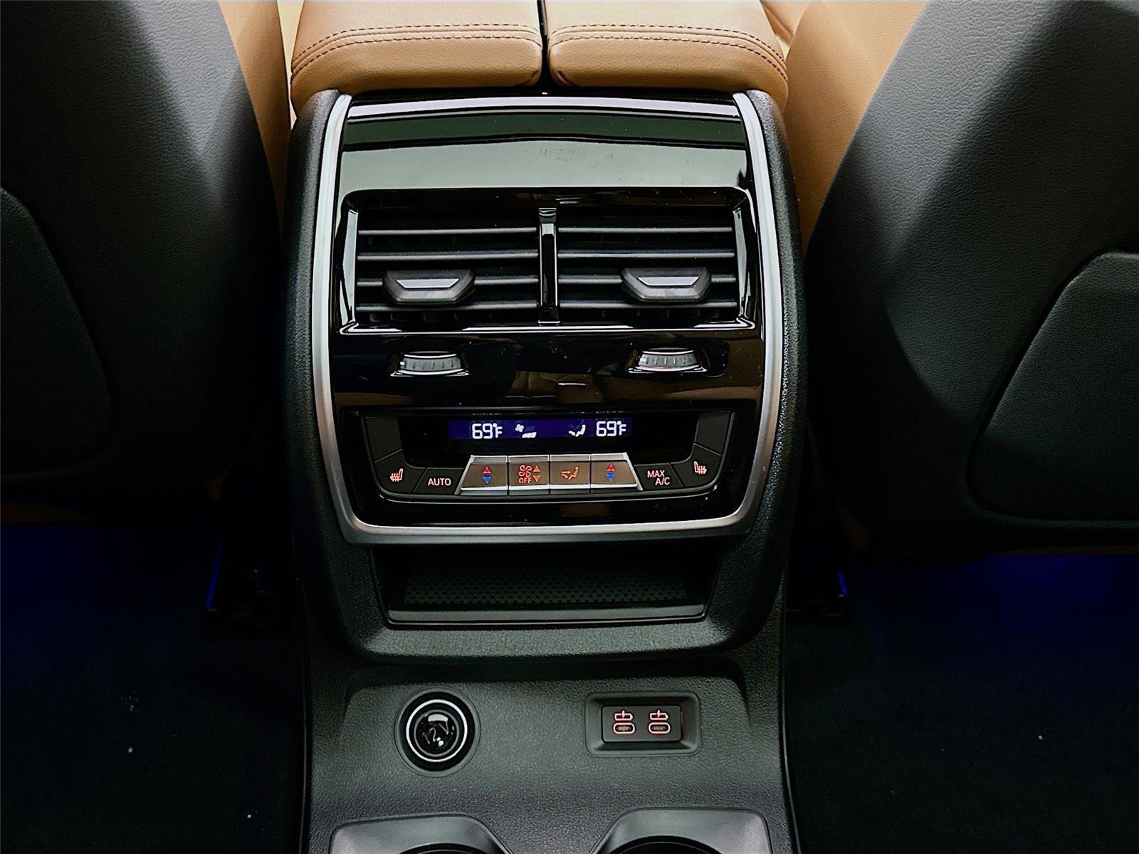 New 2026 BMW X7 xDrive40i w/ M Sport Package image 27