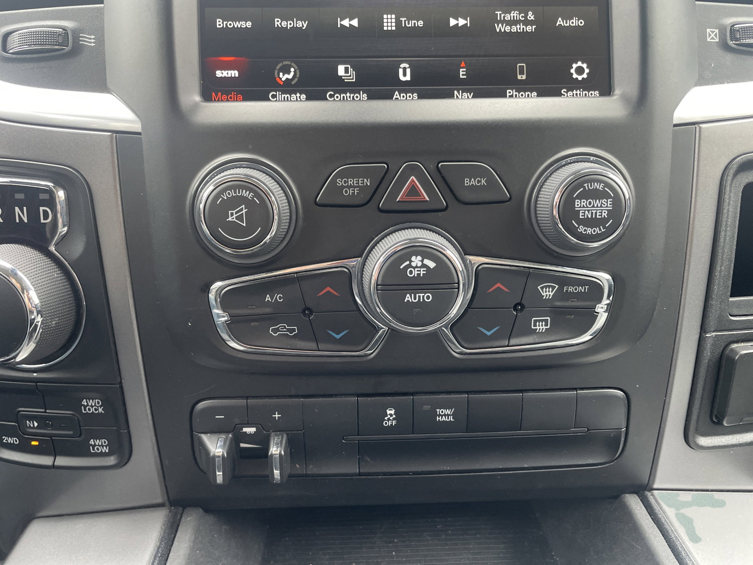 Used 2023 RAM 1500 Classic SLT w/ Trailer & Traction Group image 20