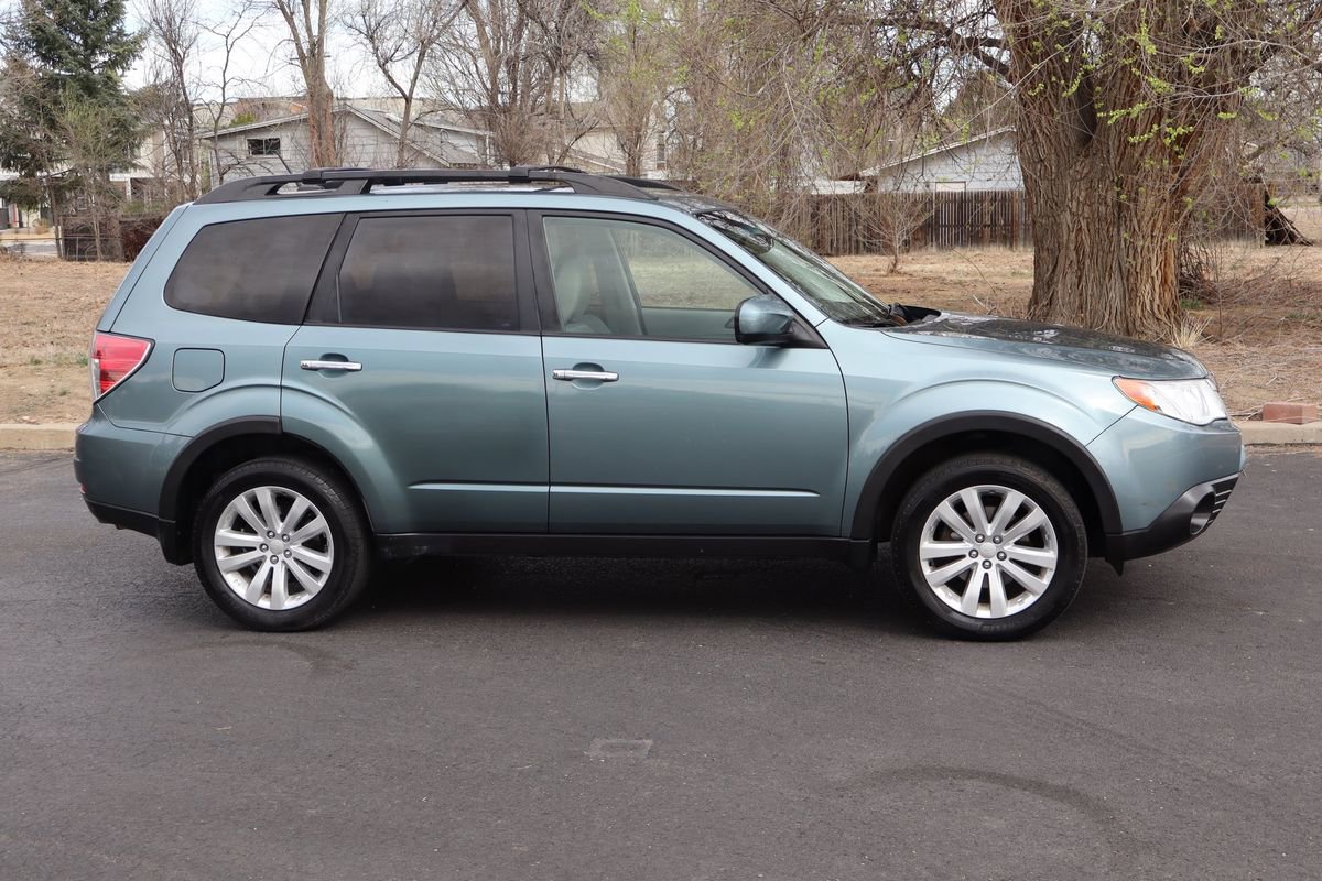 Used 2011 Subaru Forester 2.5X Limited w/ Utility Pkg image 3