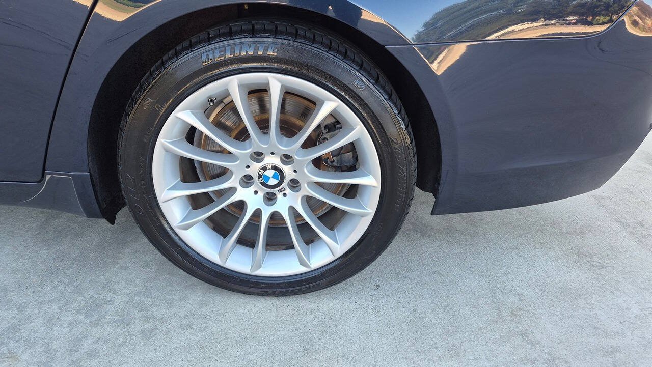 Used 2011 BMW 750Li xDrive AWD/4WD image 12