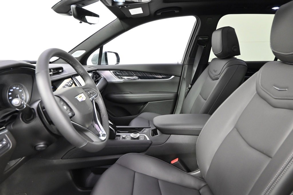 New 2025 Cadillac XT6 Premium Luxury w/ Technology Package image 13