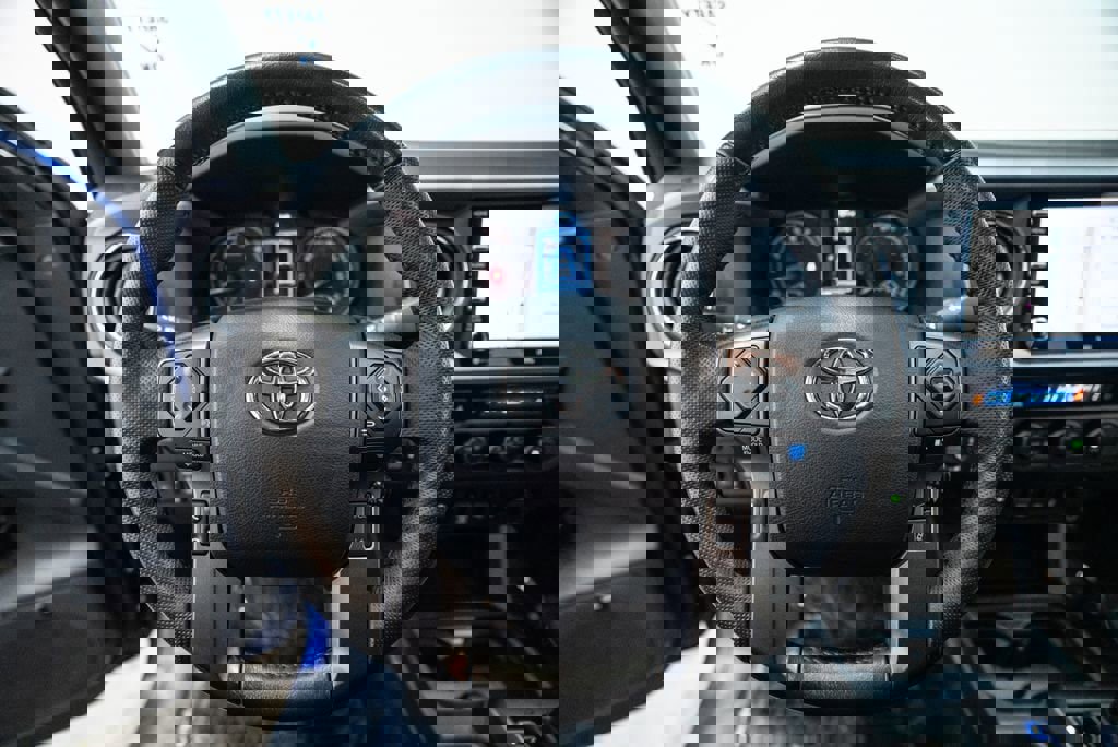 Certified 2023 Toyota Tacoma TRD Off-Road image 18