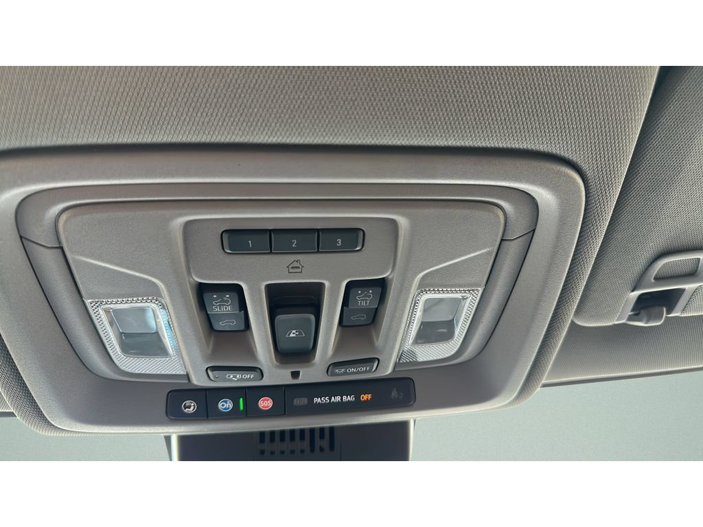 Used 2022 Chevrolet Silverado 1500 LTZ AWD/4WD image 26