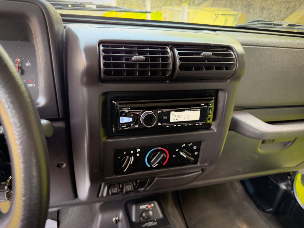Used 2001 Jeep Wrangler SE AWD/4WD image 15