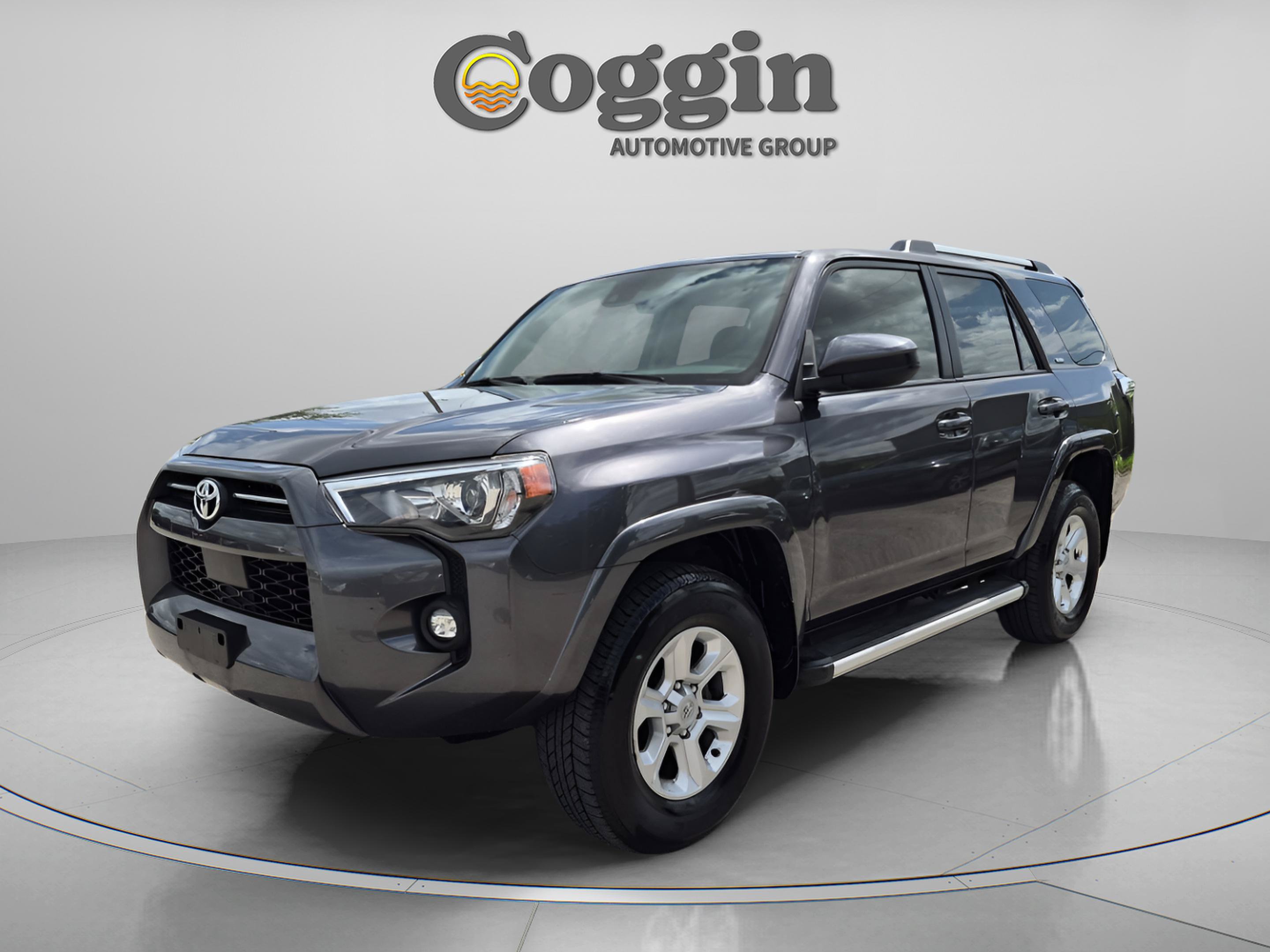 Used 2023 Toyota 4Runner SR5 AWD/4WD image 2