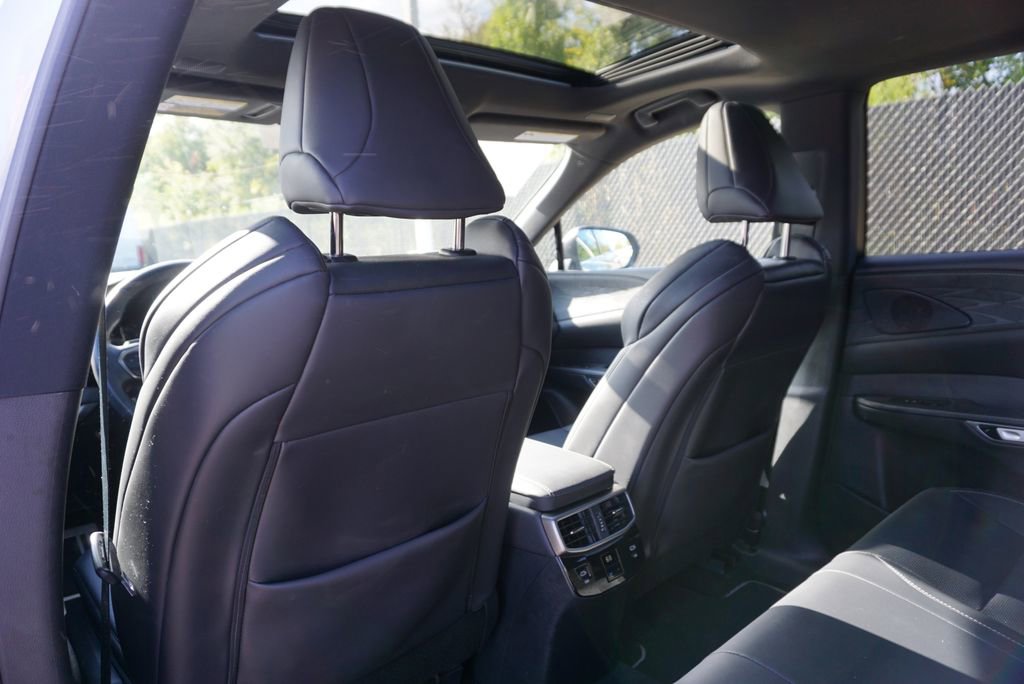 Used 2023 Lexus RX 350 F Sport image 14