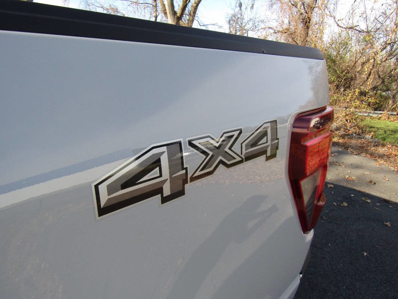 Used 2024 Ford F150 XLT image 40