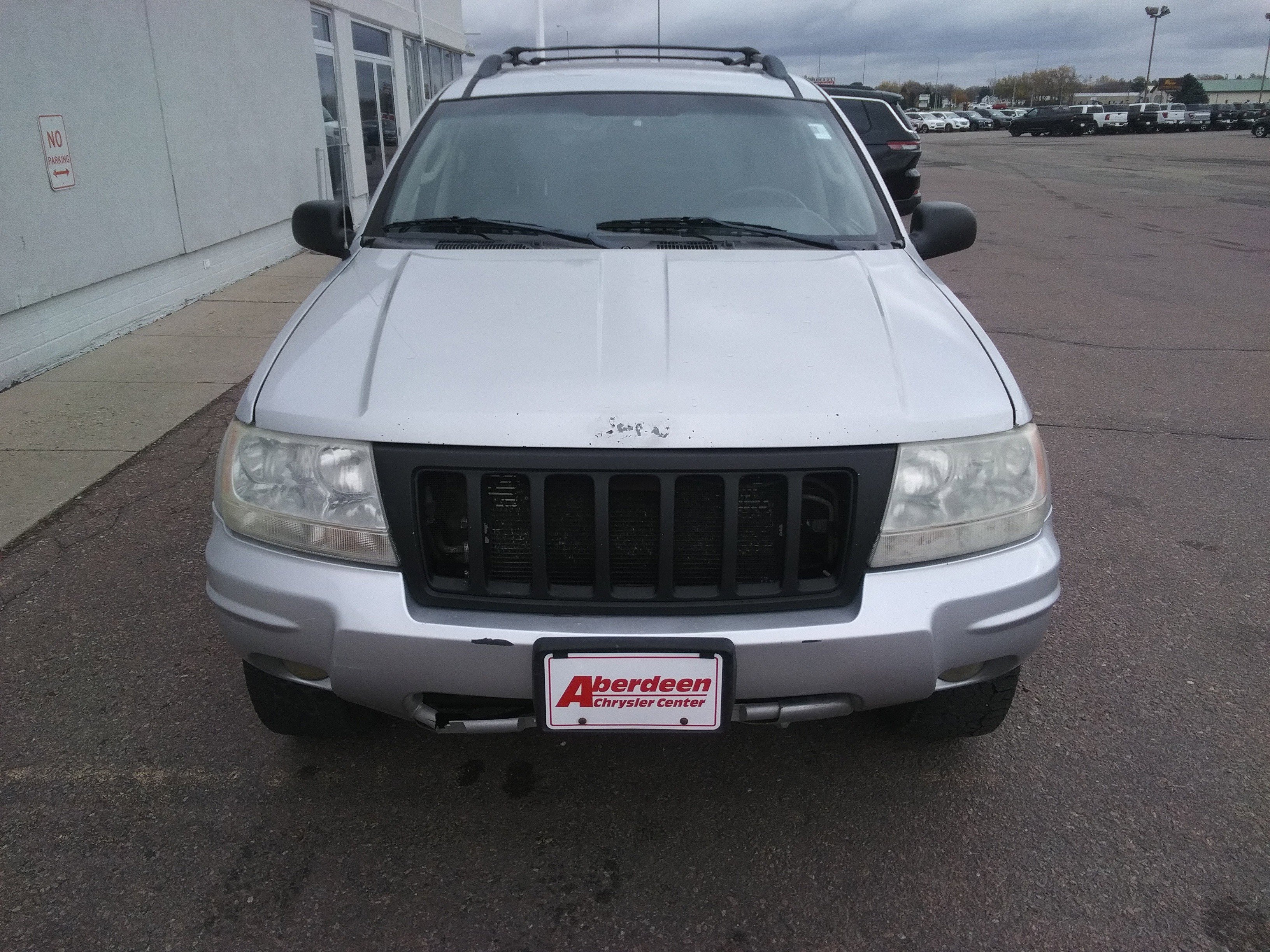 Used 2004 Jeep Grand Cherokee Limited w/ Trailer Tow Group IV image 3