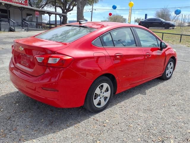 Used 2017 Chevrolet Cruze LS FWD image 7