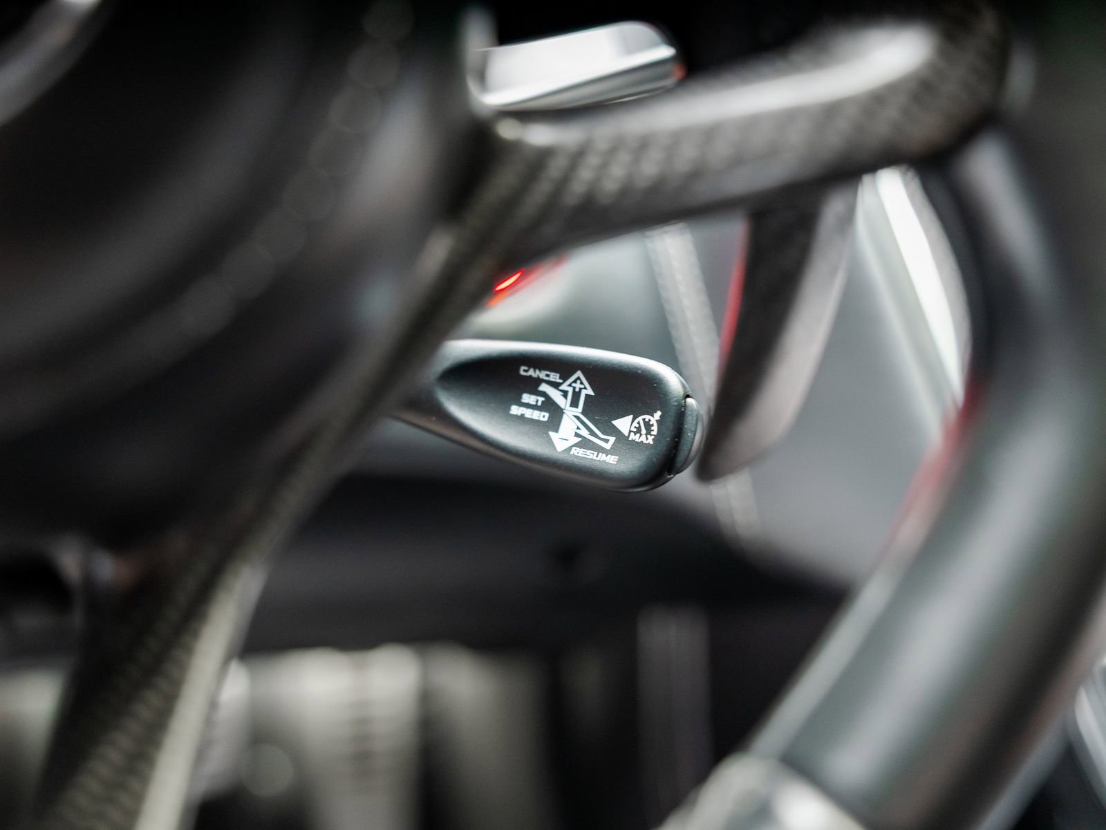 Used 2016 McLaren 570S Coupe RWD image 49