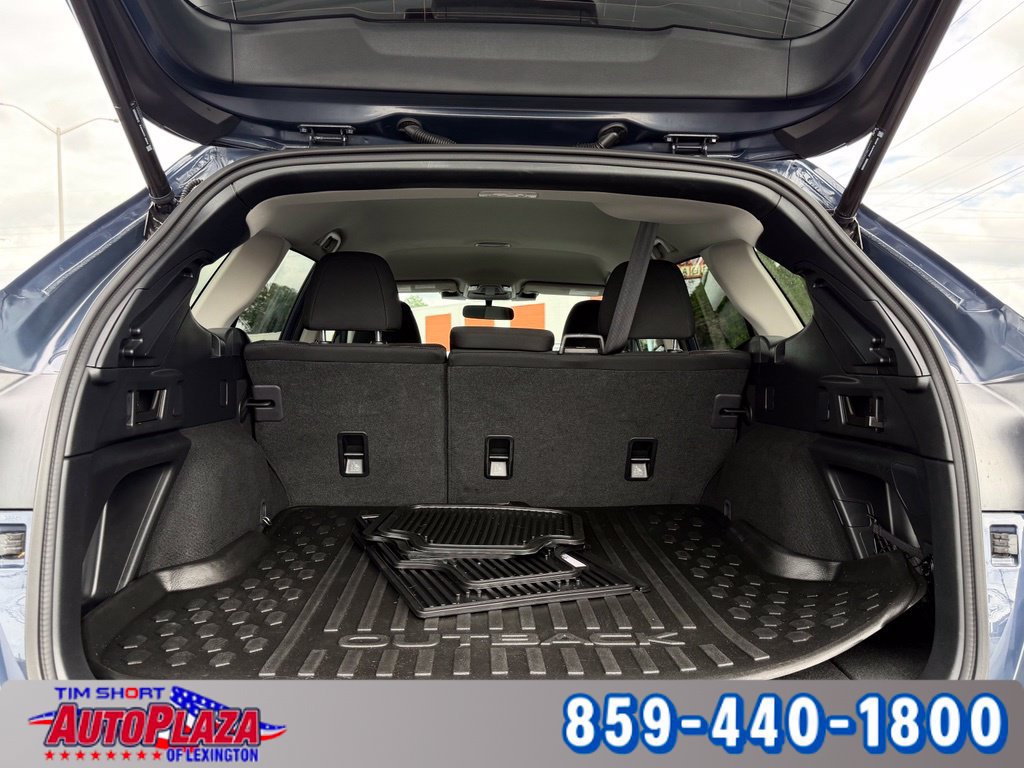 Used 2024 Subaru Outback Premium AWD/4WD image 32