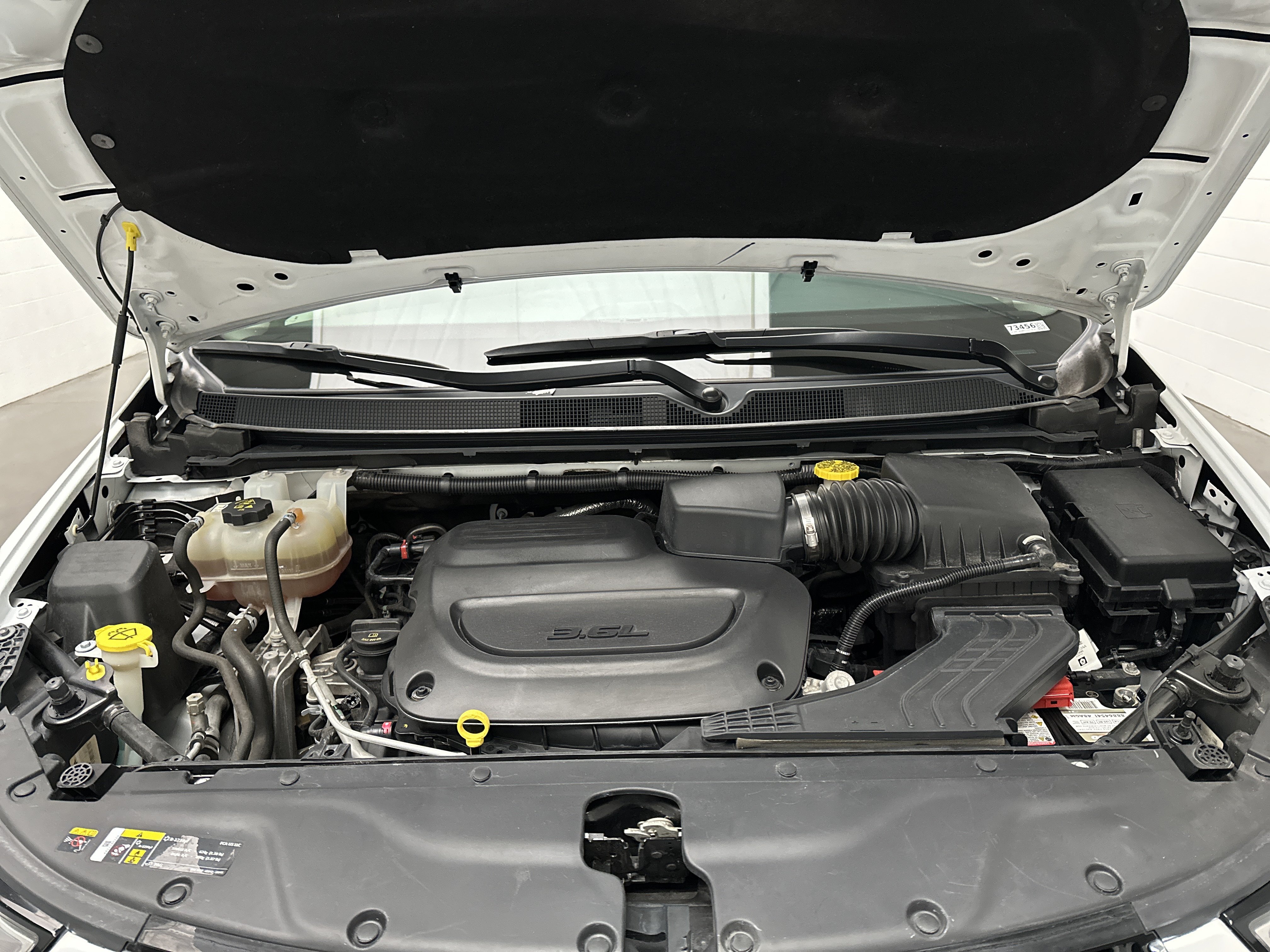 Used 2023 Chrysler Pacifica Touring-L FWD image 40