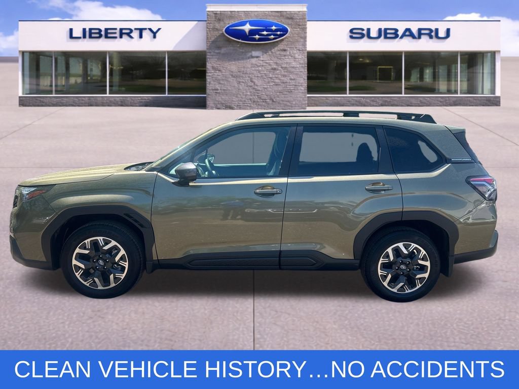 Used 2026 Subaru Forester Premium AWD/4WD image 2