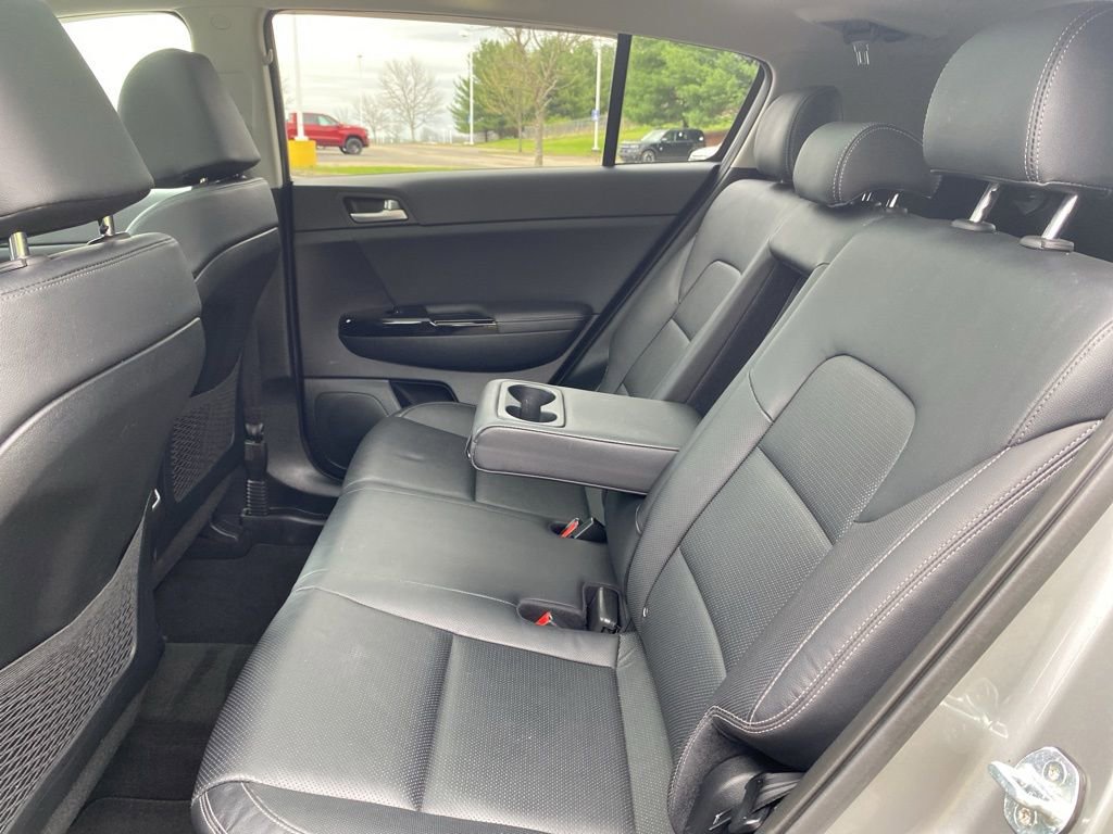 Certified 2020 Kia Sportage EX w/ Option Group 15 AWD/4WD image 22