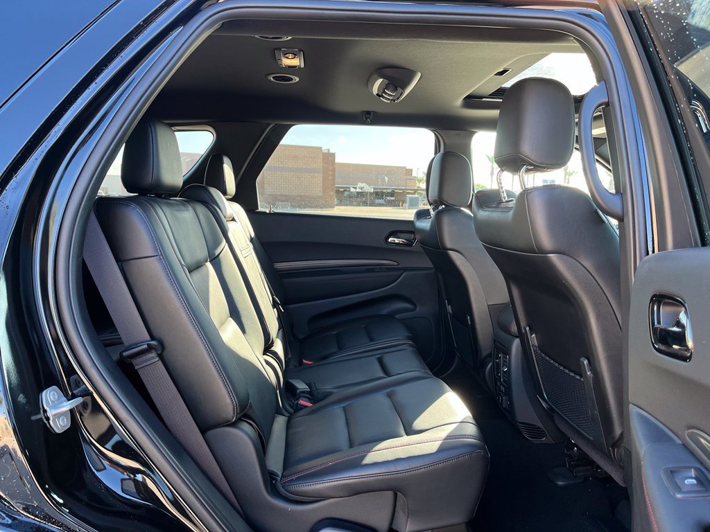 Used 2024 Dodge Durango GT RWD image 17