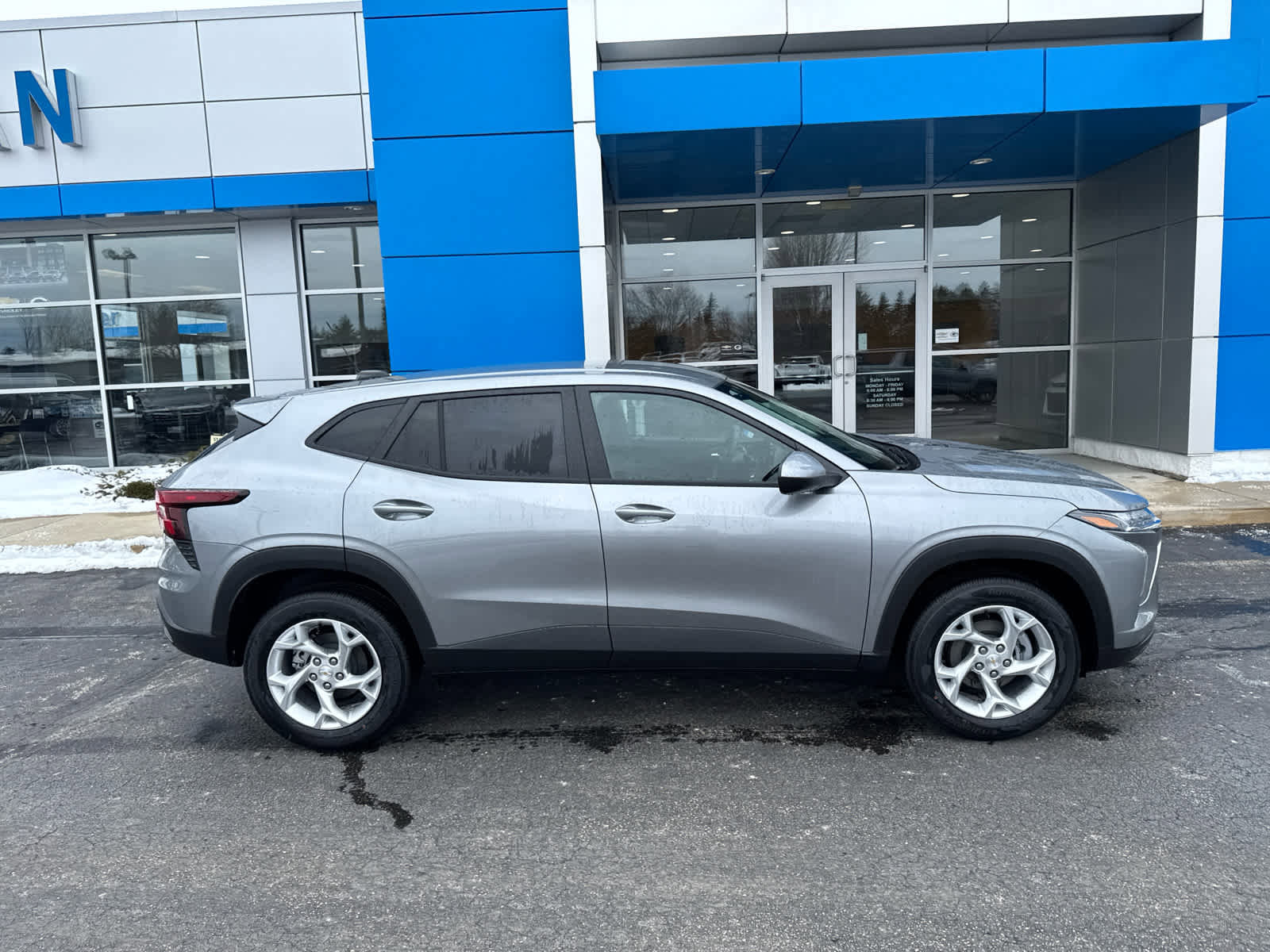 New 2026 Chevrolet Trax LS image 3