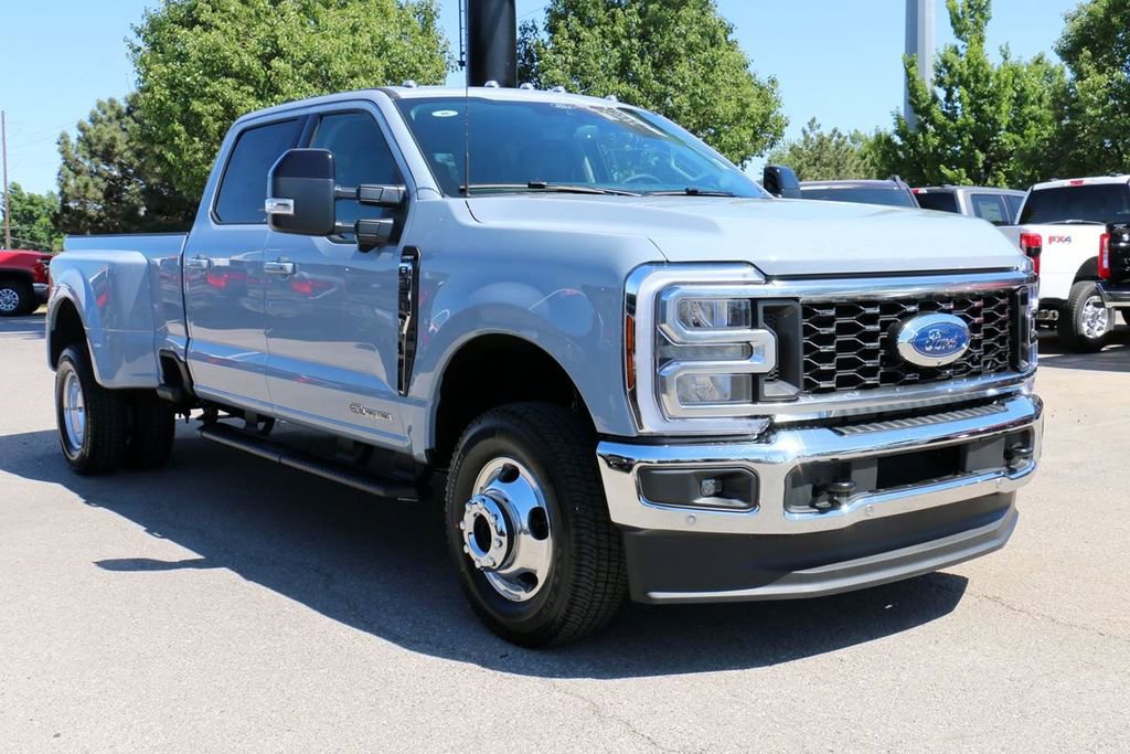 New 2026 Ford F350 Lariat AWD/4WD image 4