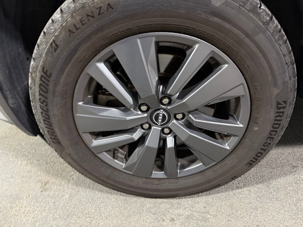 Used 2024 Nissan Pathfinder SV FWD image 34