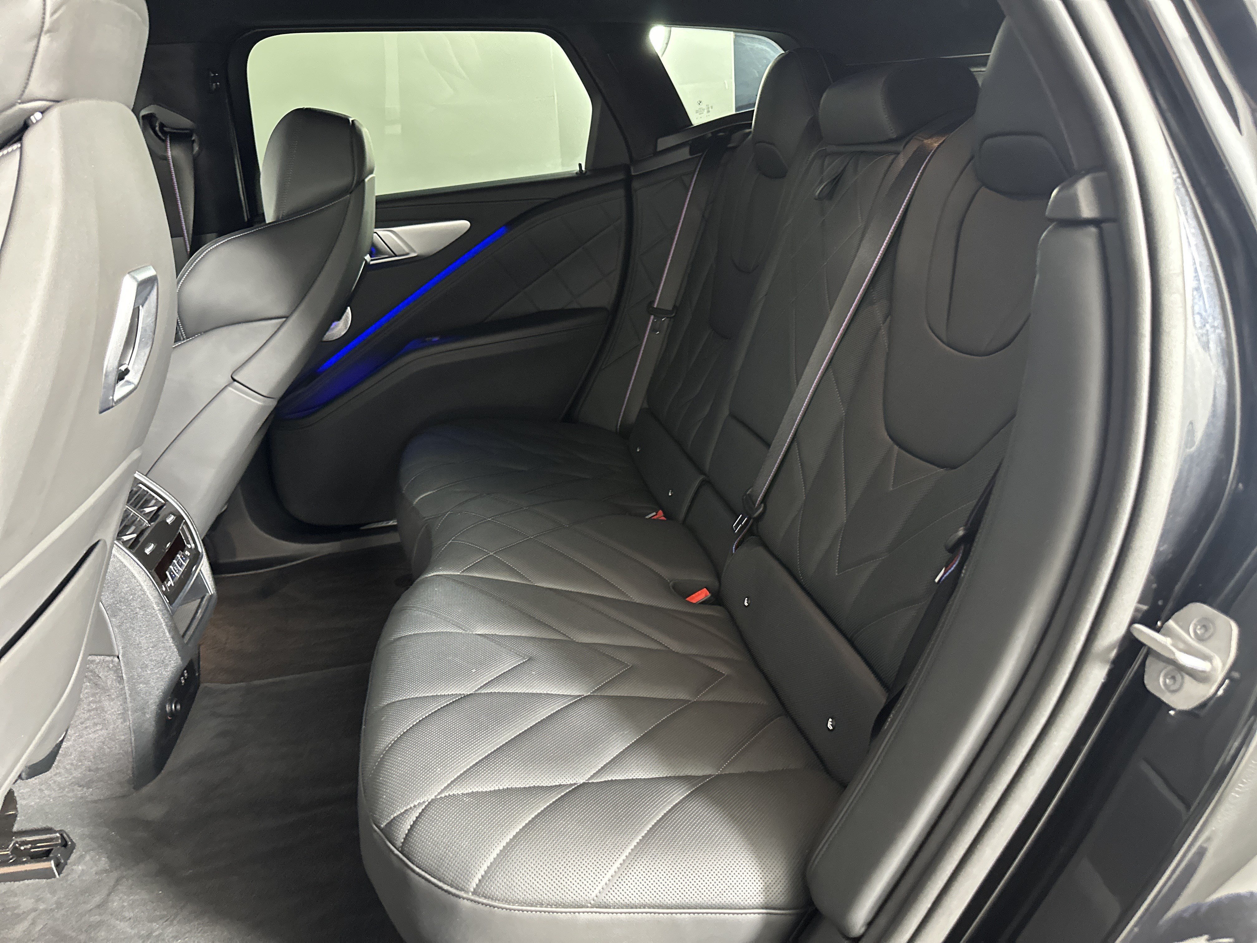 Certified 2023 BMW XM AWD/4WD image 20