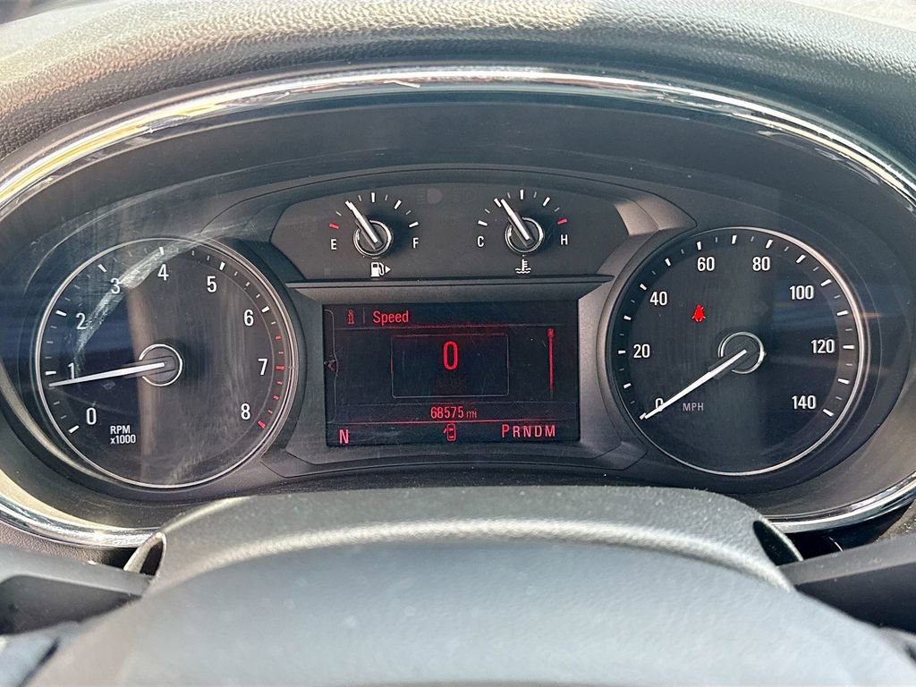 Used 2021 Buick Encore Preferred AWD/4WD image 13