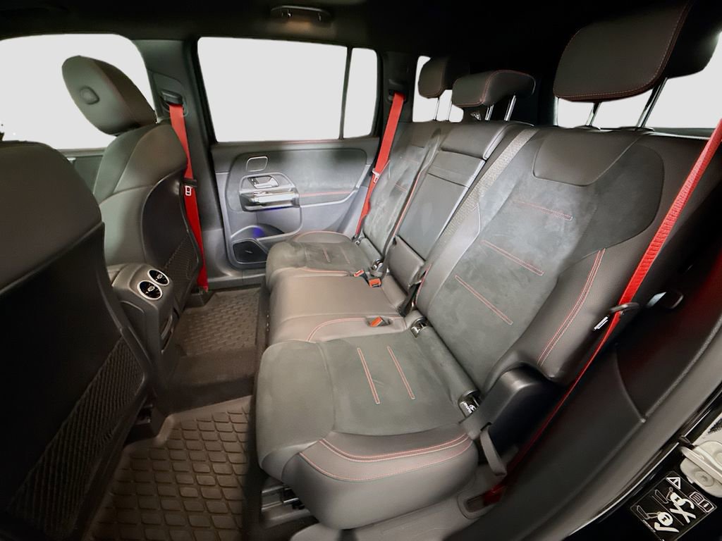 Used 2024 Mercedes-Benz GLB 35 AMG 4MATIC image 25
