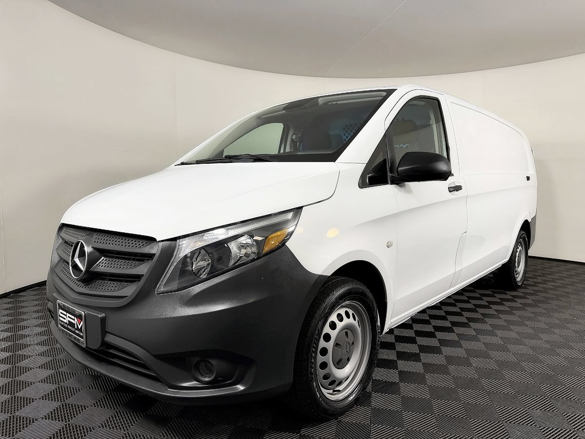 Used 2020 Mercedes-Benz Metris image 2