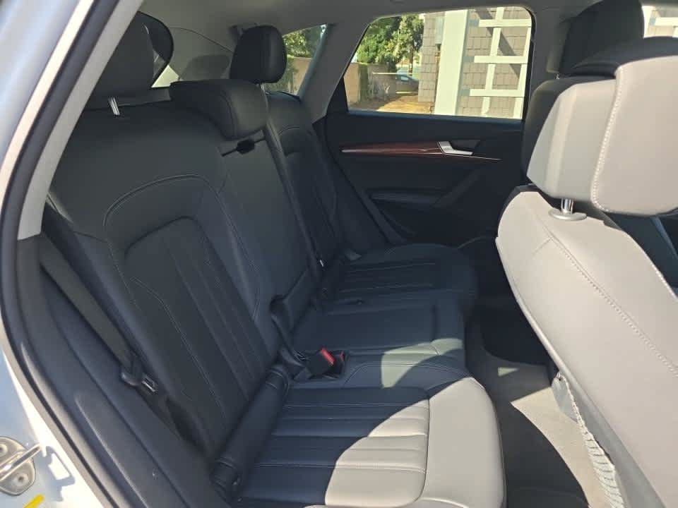 Used 2023 Audi Q5 2.0T Premium Plus w/ Premium Plus Package AWD/4WD image 8