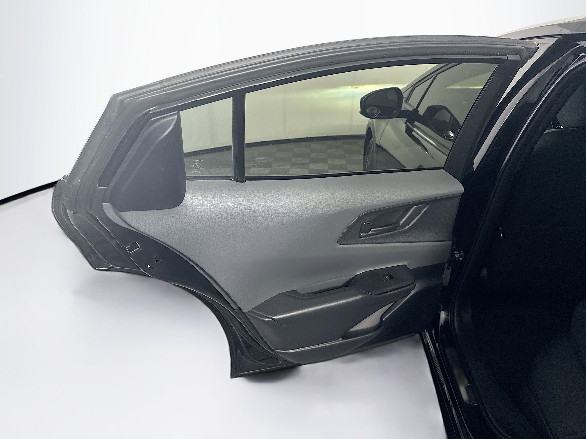 Used 2024 Toyota Prius LE FWD image 26