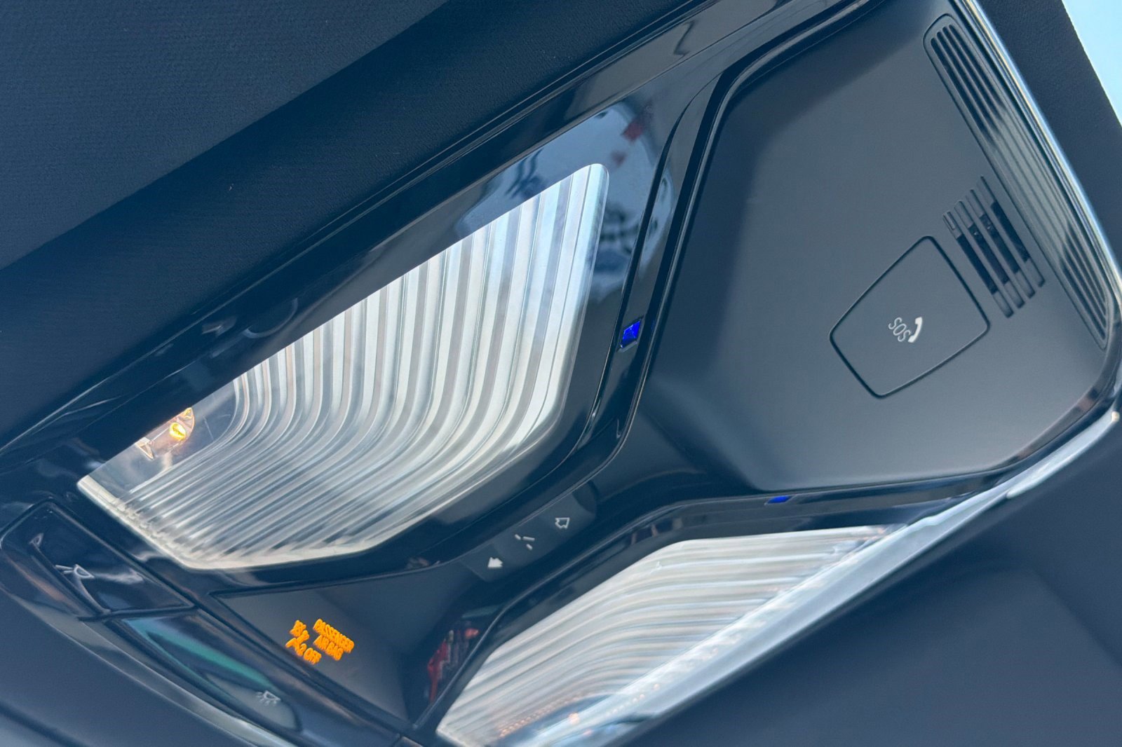 Used 2023 BMW 530i w/ Premium Package image 23